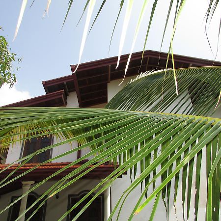 Falcon Villa Induruwa Luaran gambar
