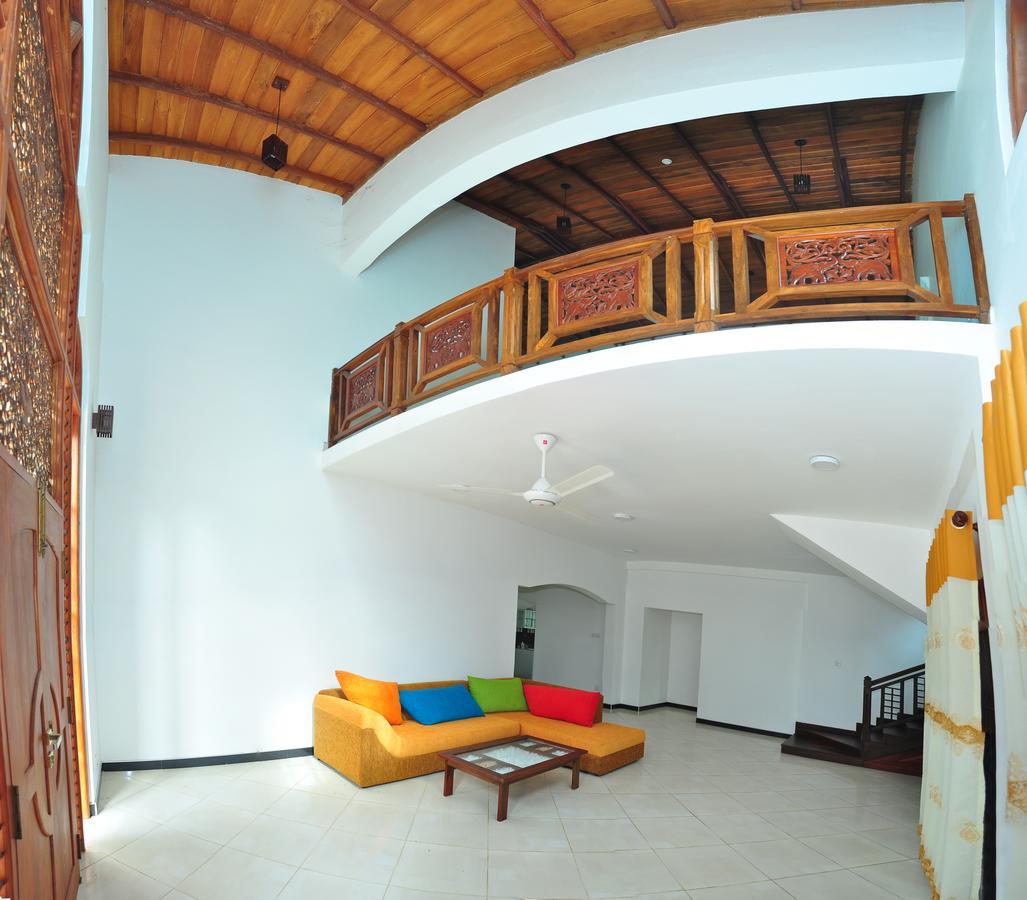 Falcon Villa Induruwa Luaran gambar