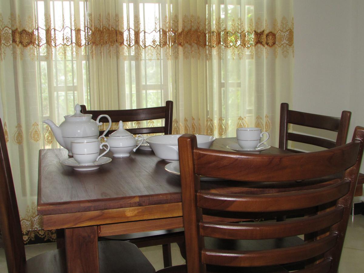 Falcon Villa Induruwa Luaran gambar